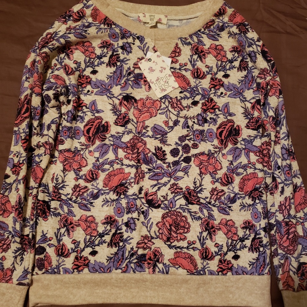 Floral long sleeve 🦉